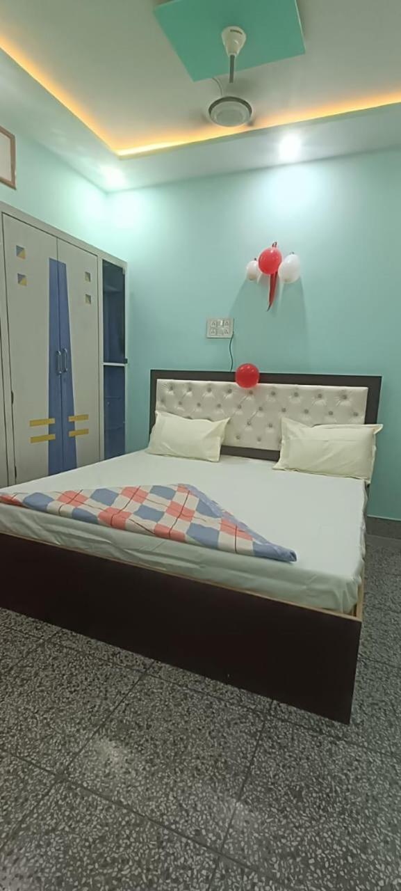 Shiv Kashi Paying Guest House Varanasi Ngoại thất bức ảnh